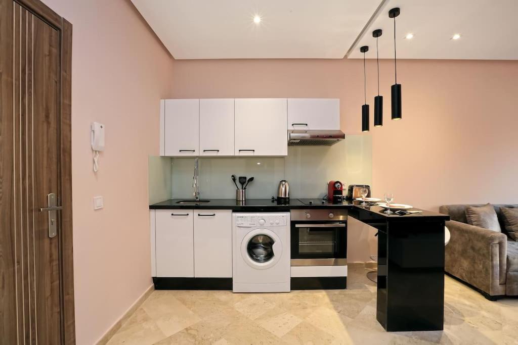 Elegant And Brand New In Hypercenter Of Marrakech Apartment Marrakesh